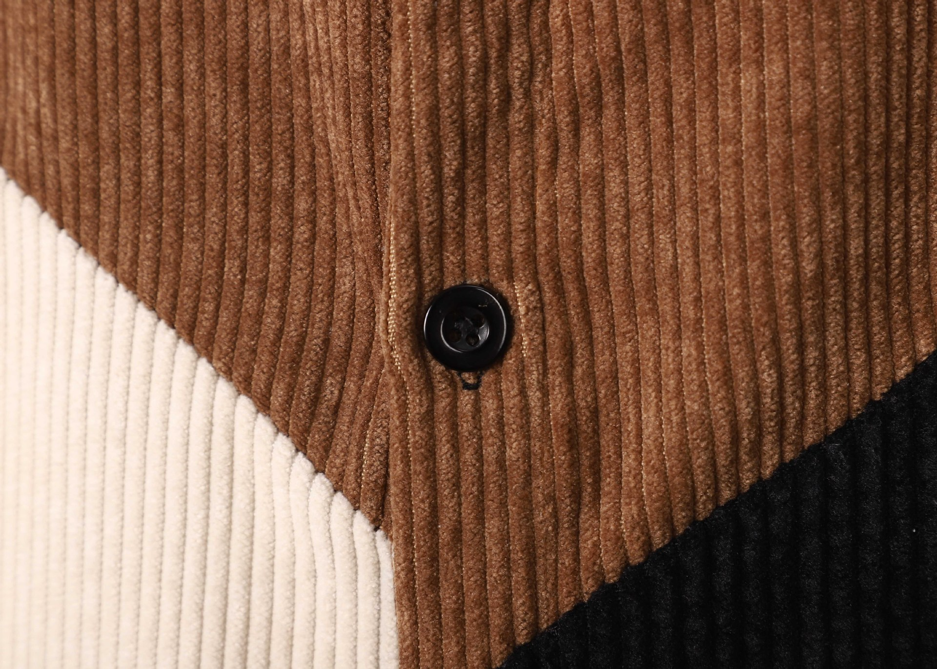 Corduroy shirt with long sleeves