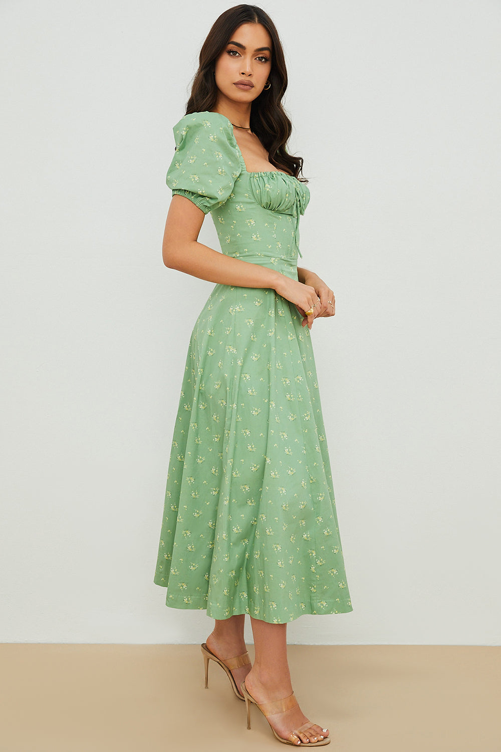 Midi sundress with floral puff sleeves