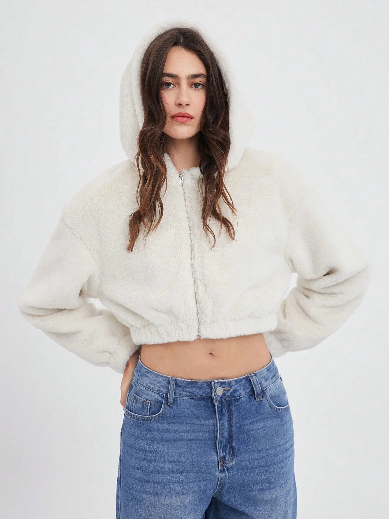 Short Light White Jacket With Fur
