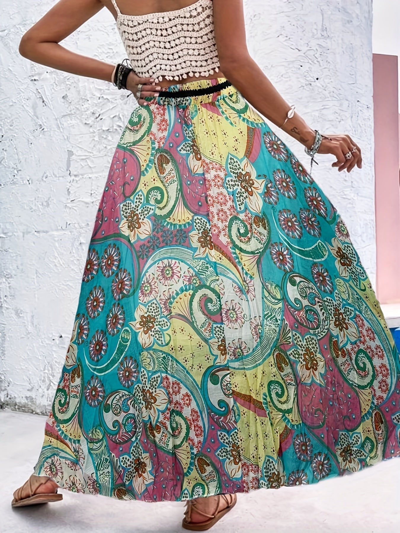 Pleated skirts with polka dots for summer