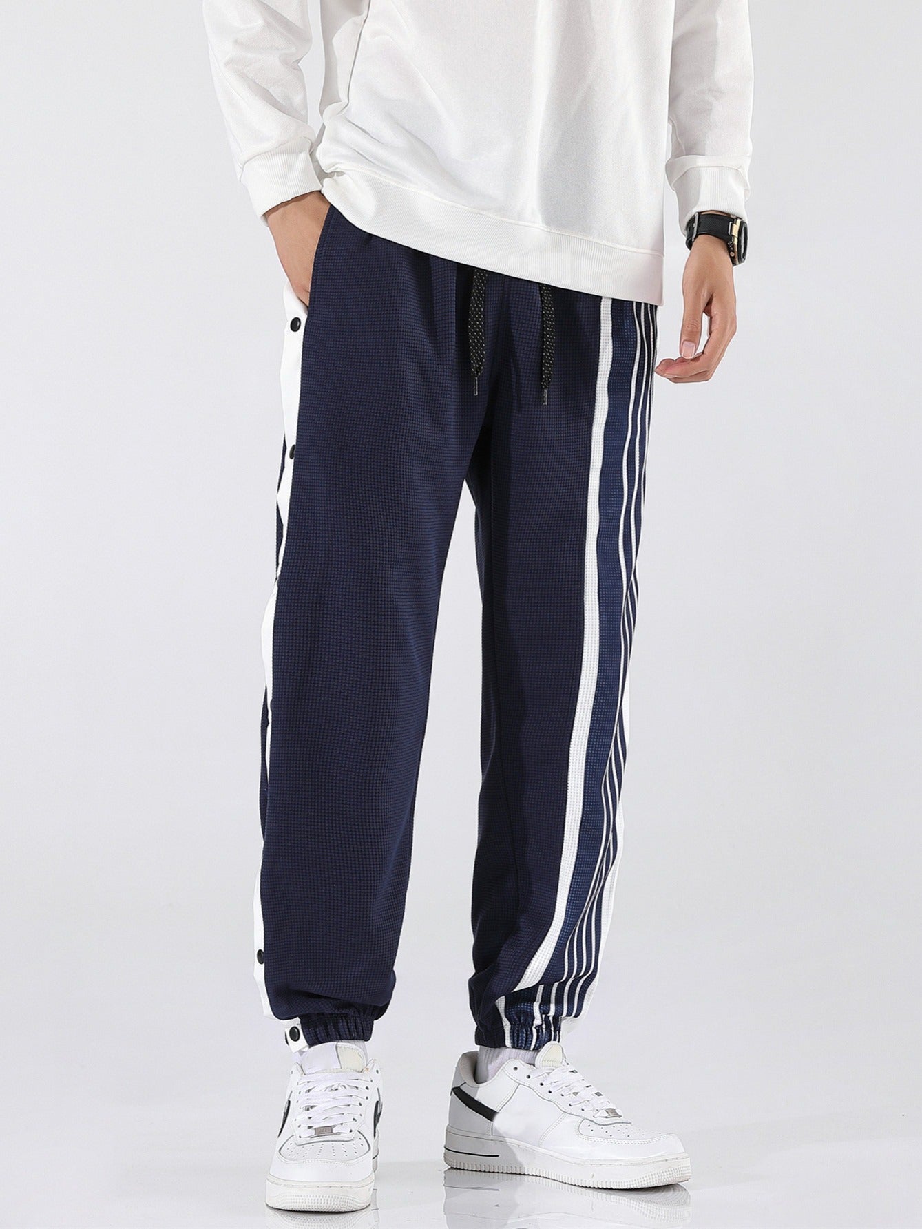 Striped sports pants for men