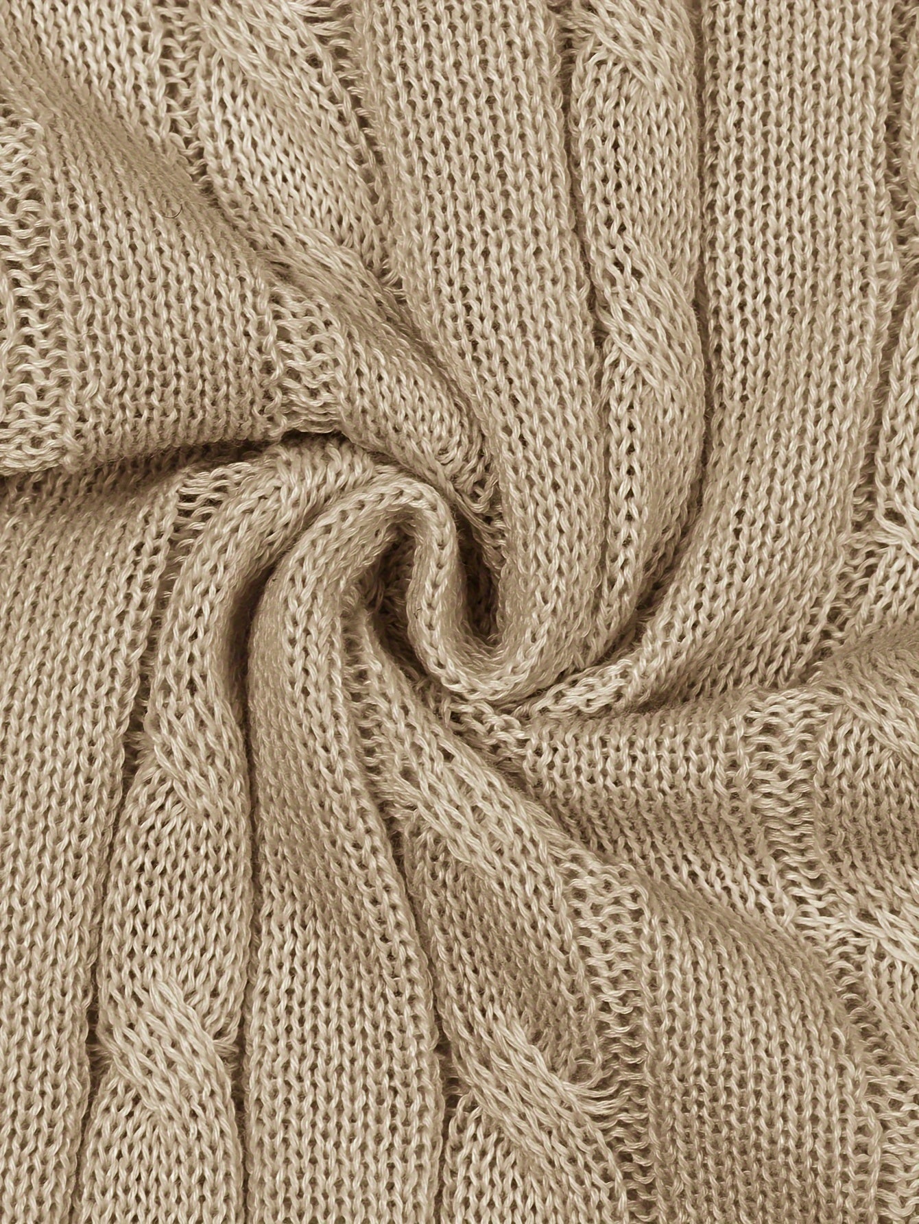 Slim cropped sweater with twisted pattern