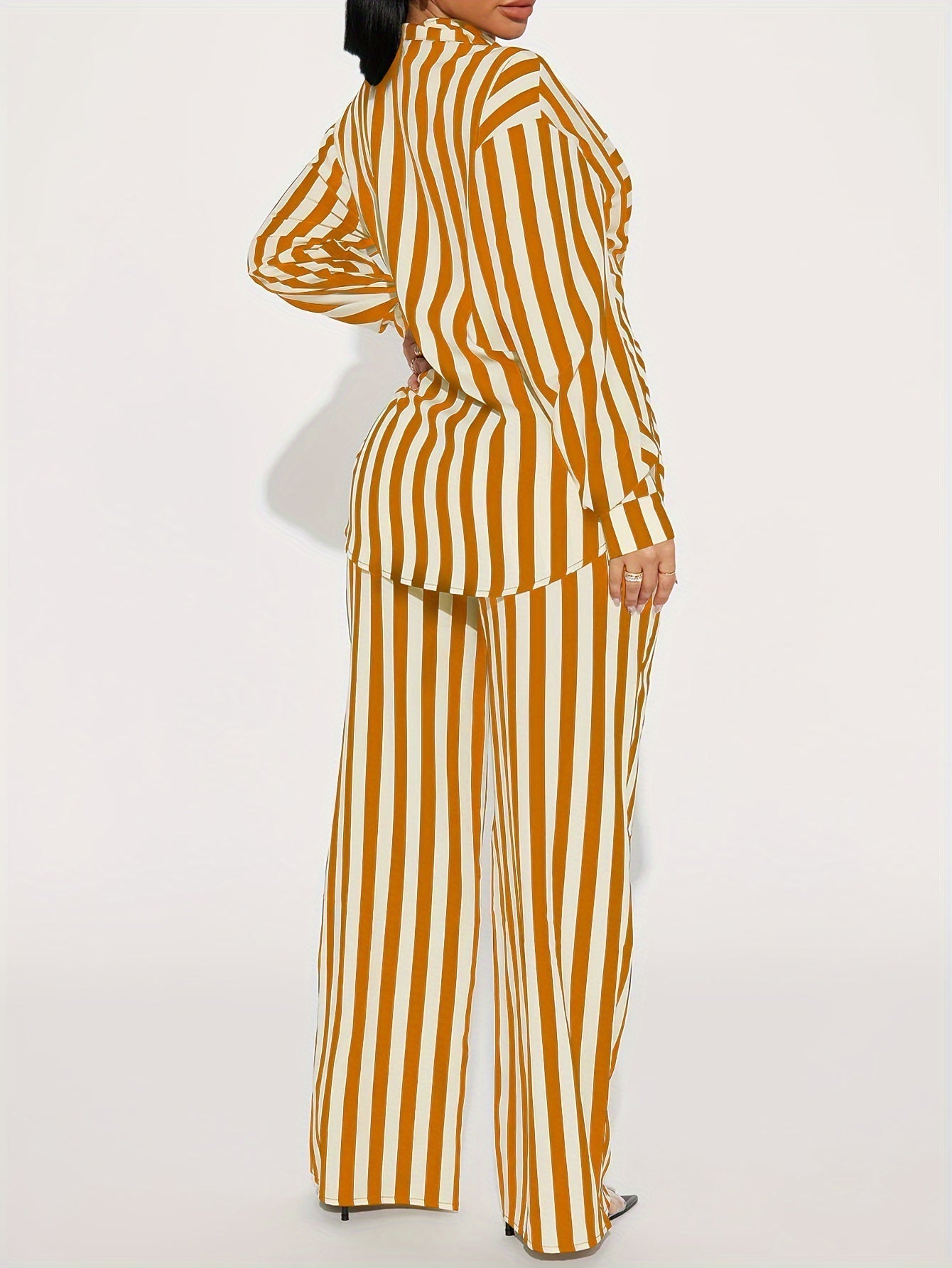 Set consisting of a striped shirt with long sleeves and wide-leg trousers