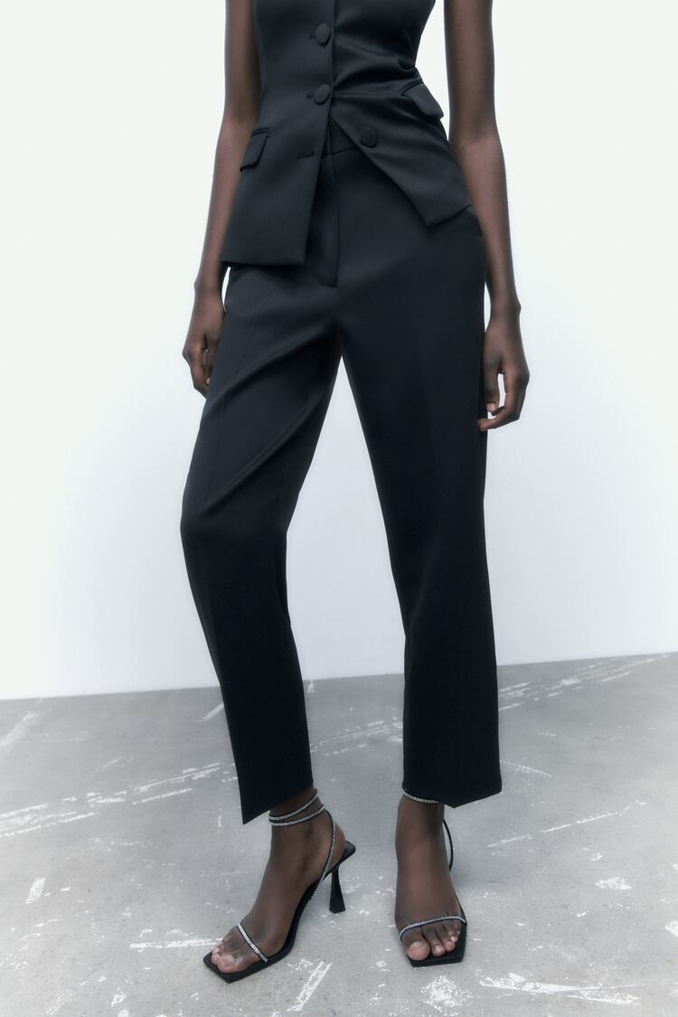 Classic high-waisted corset top and trouser suit