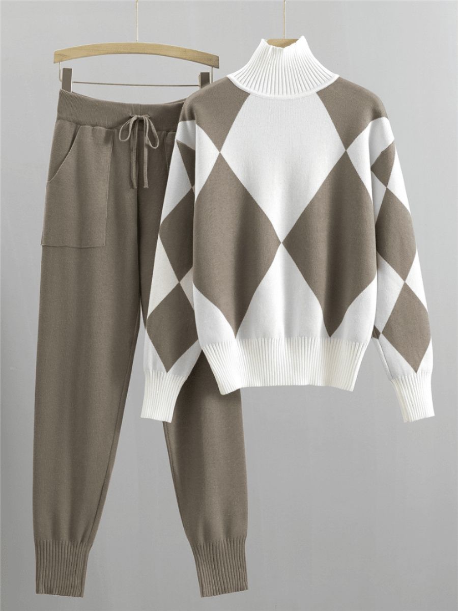 ladies sweater and pants set