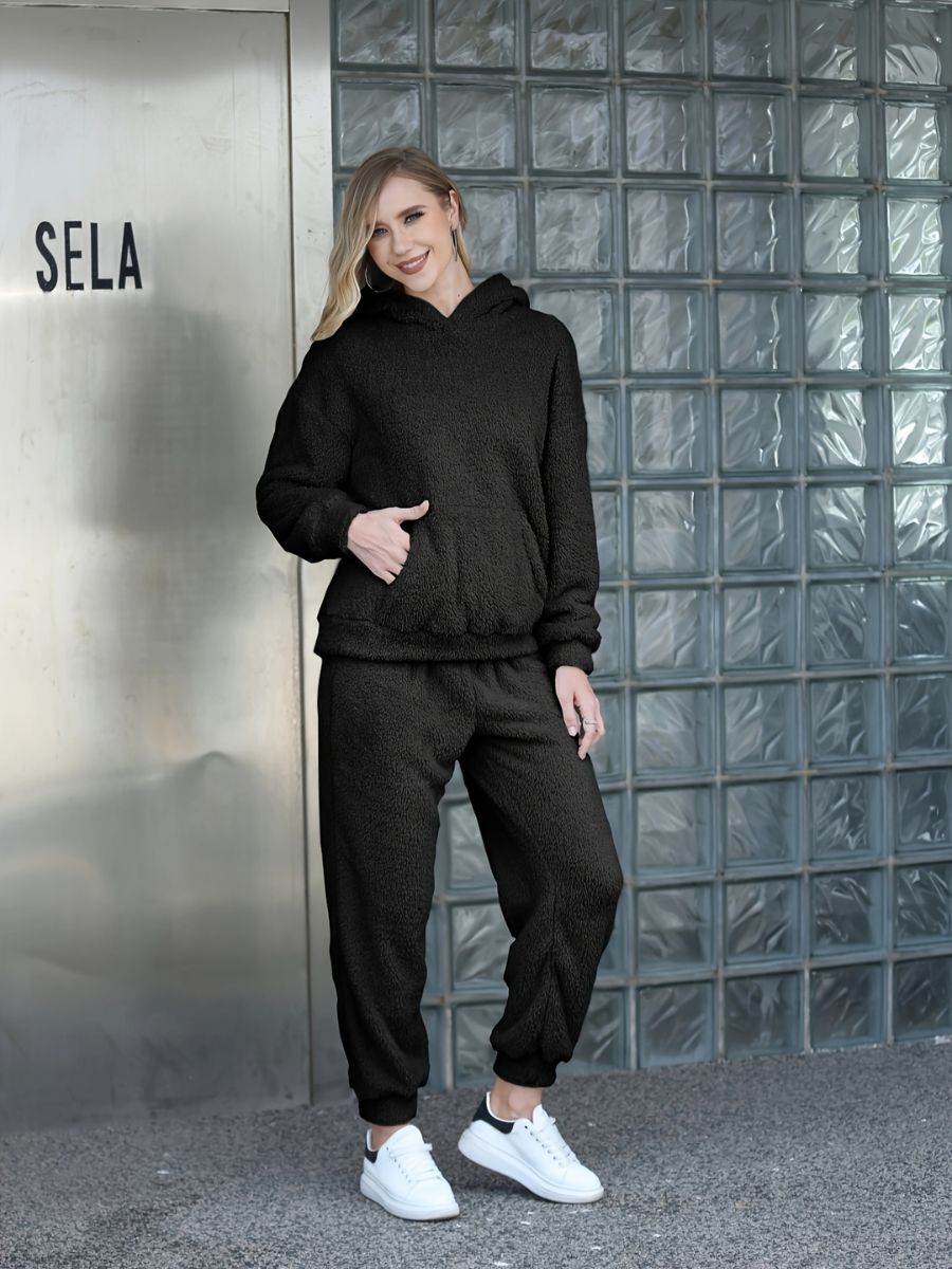 Teddy tops with hood and long, warm trousers