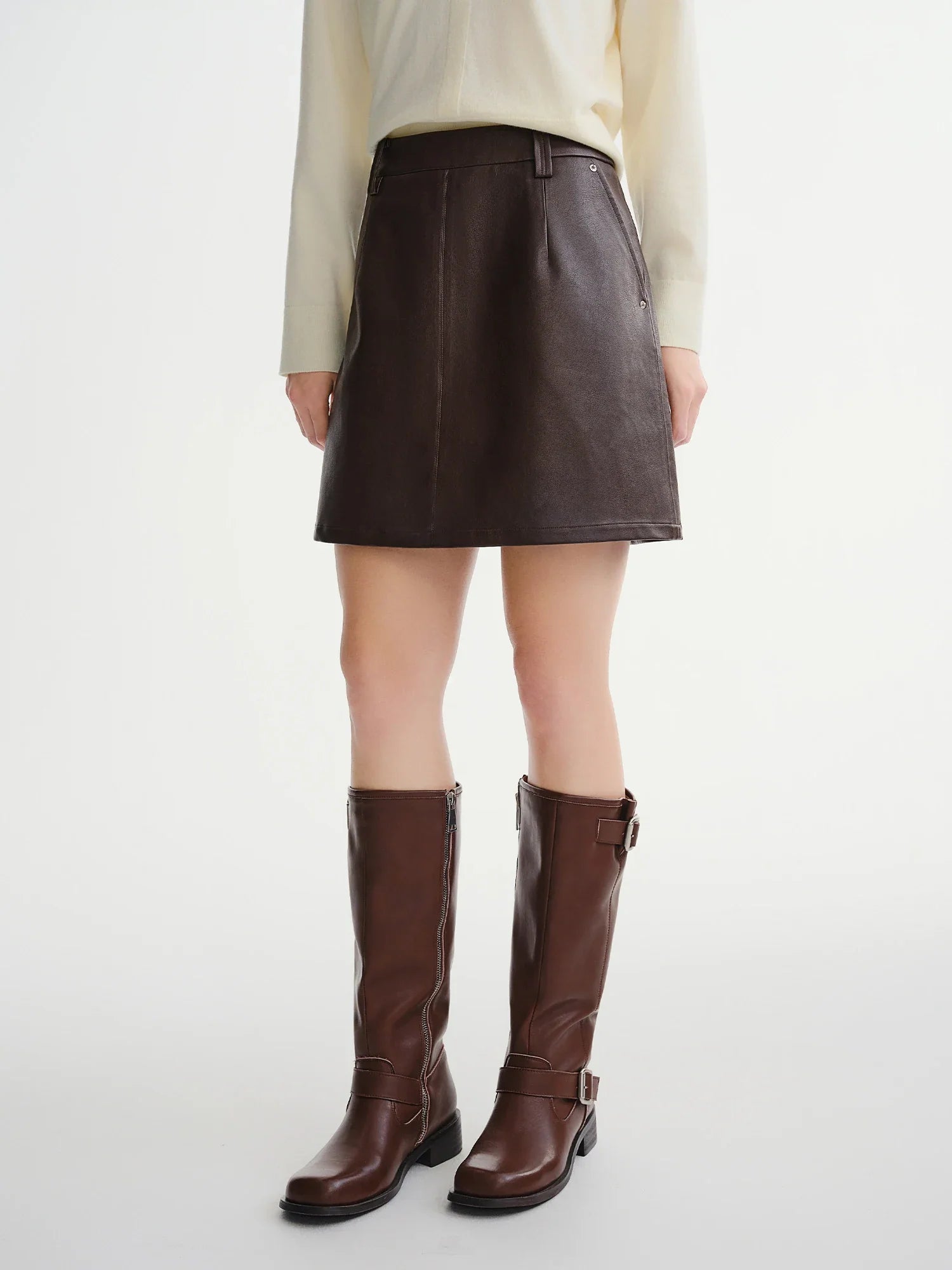 Short Leather Skirt With Belt
