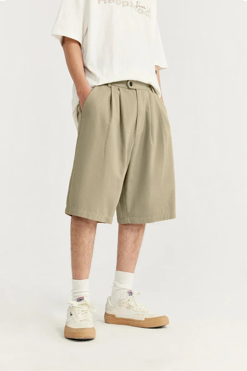 Cropped Pleated Suit Shorts