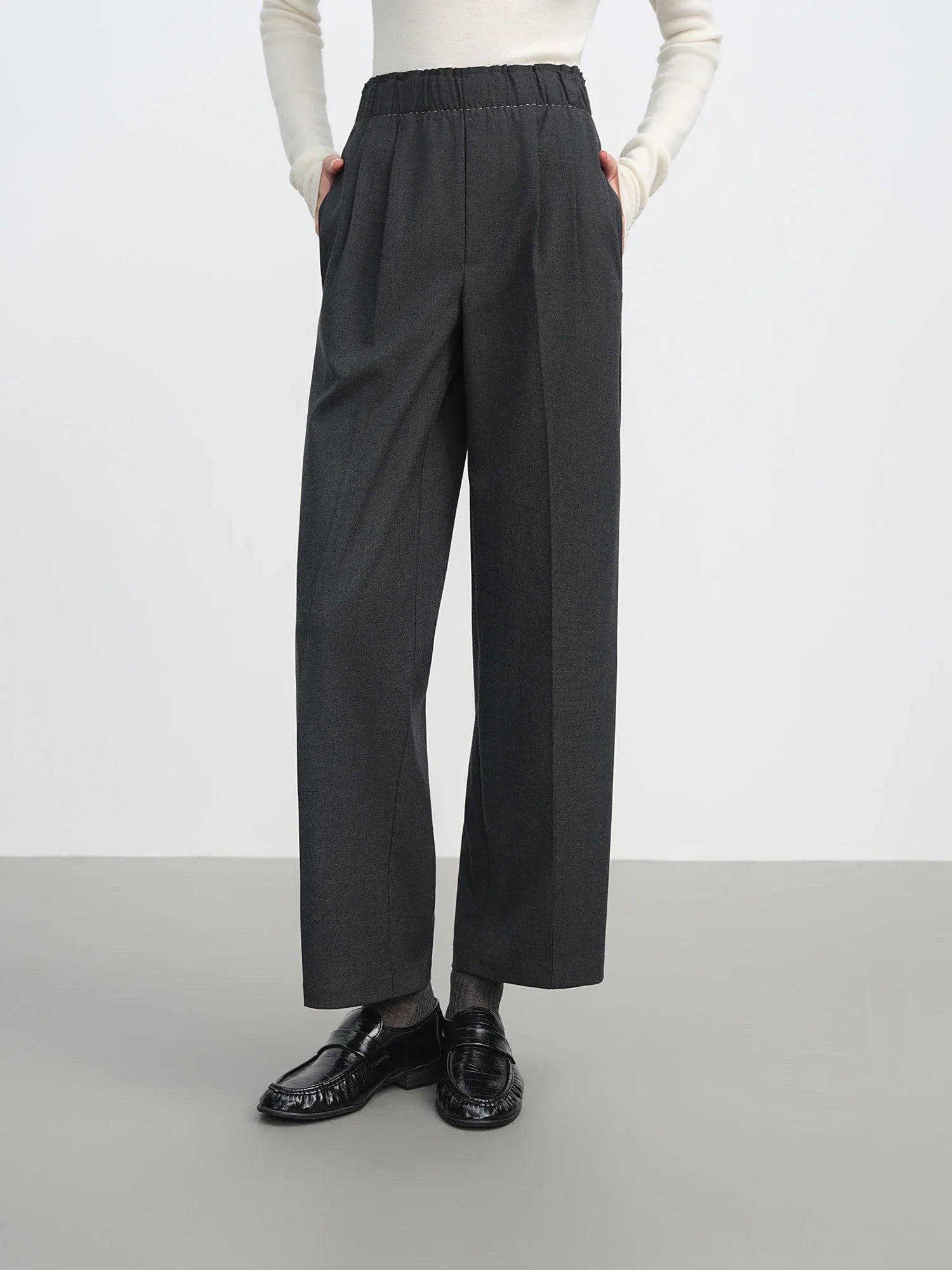 Oversized Tapered Gray Pants