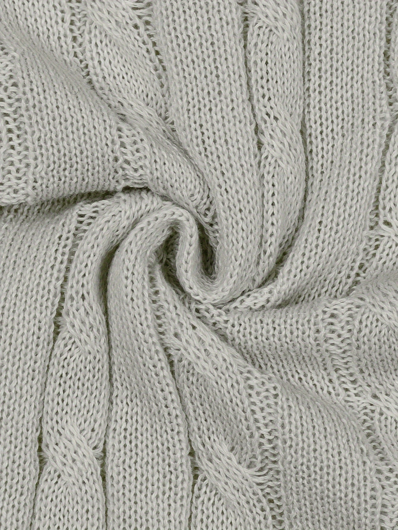 Slim cropped sweater with twisted pattern