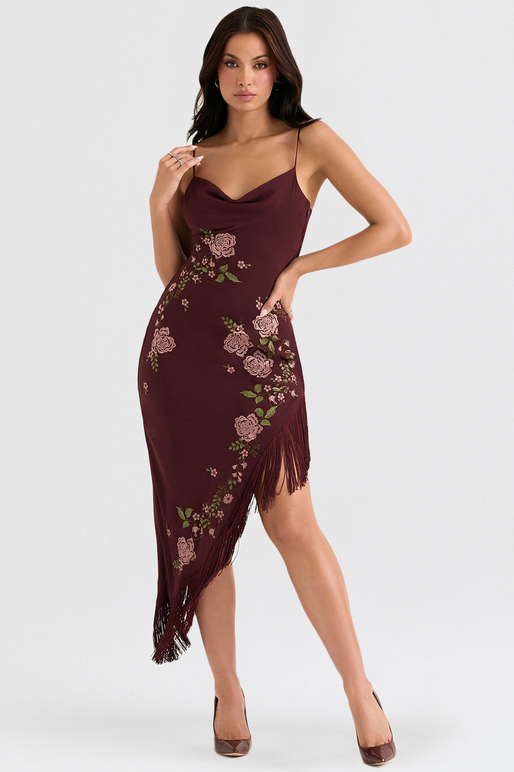 Wine-colored midi dress with embroidery