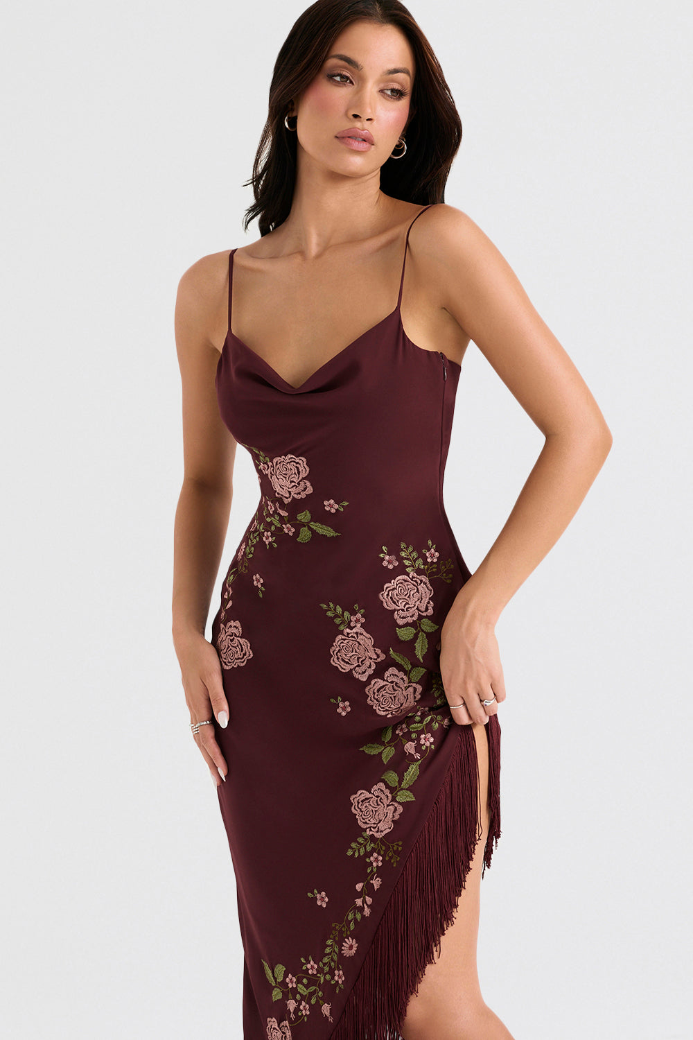 Wine-colored midi dress with embroidery