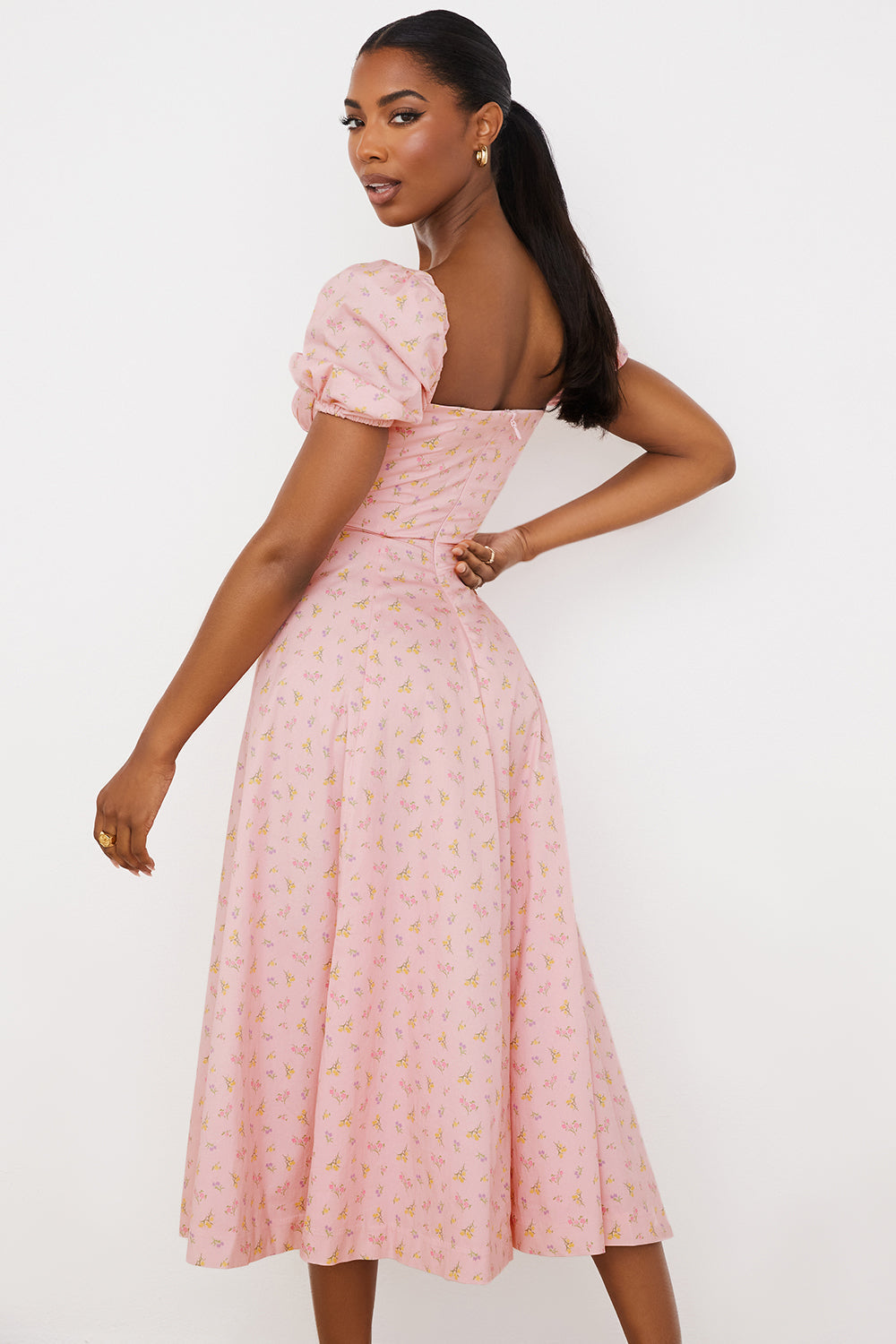 Midi sundress with floral puff sleeves