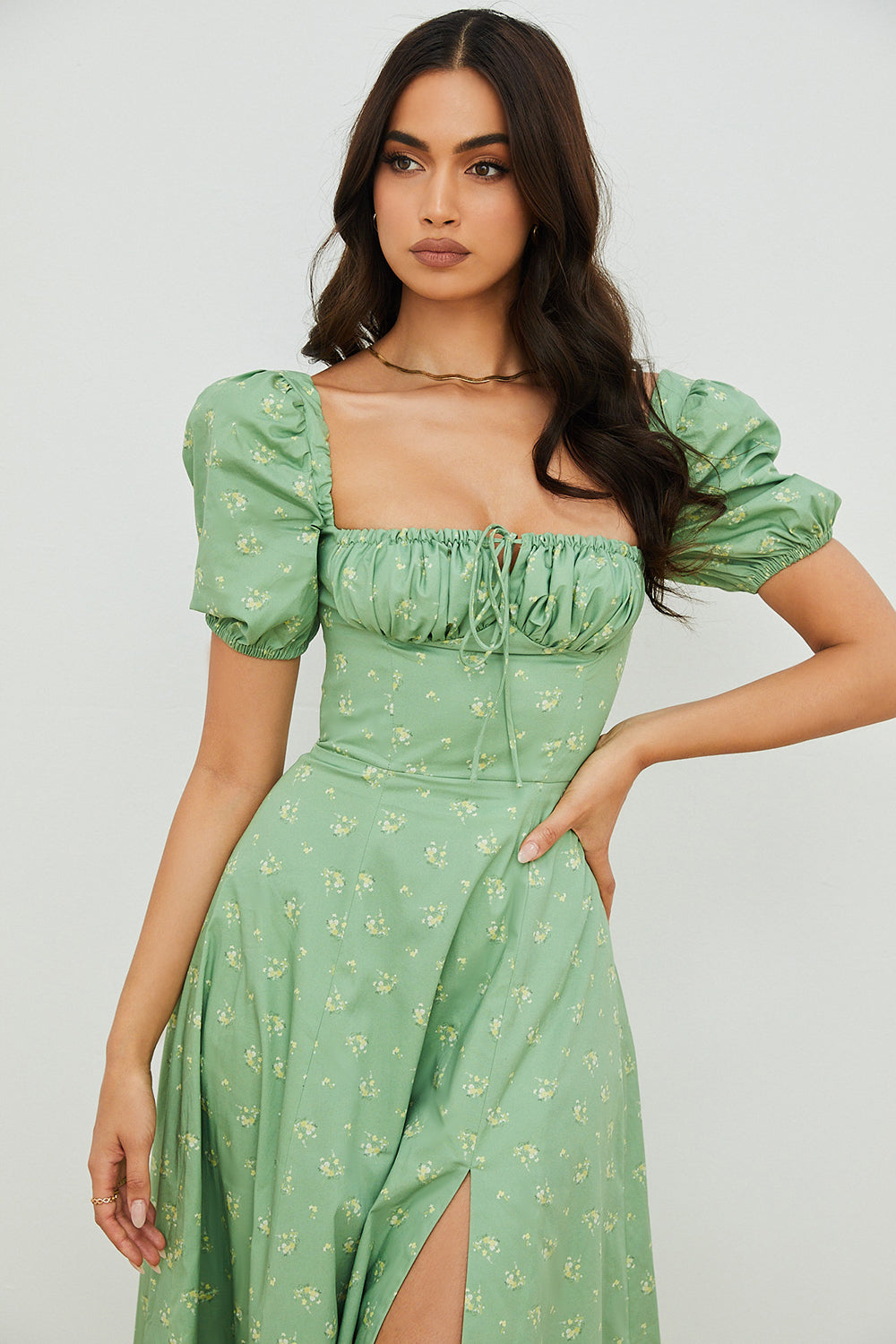 Midi sundress with floral puff sleeves