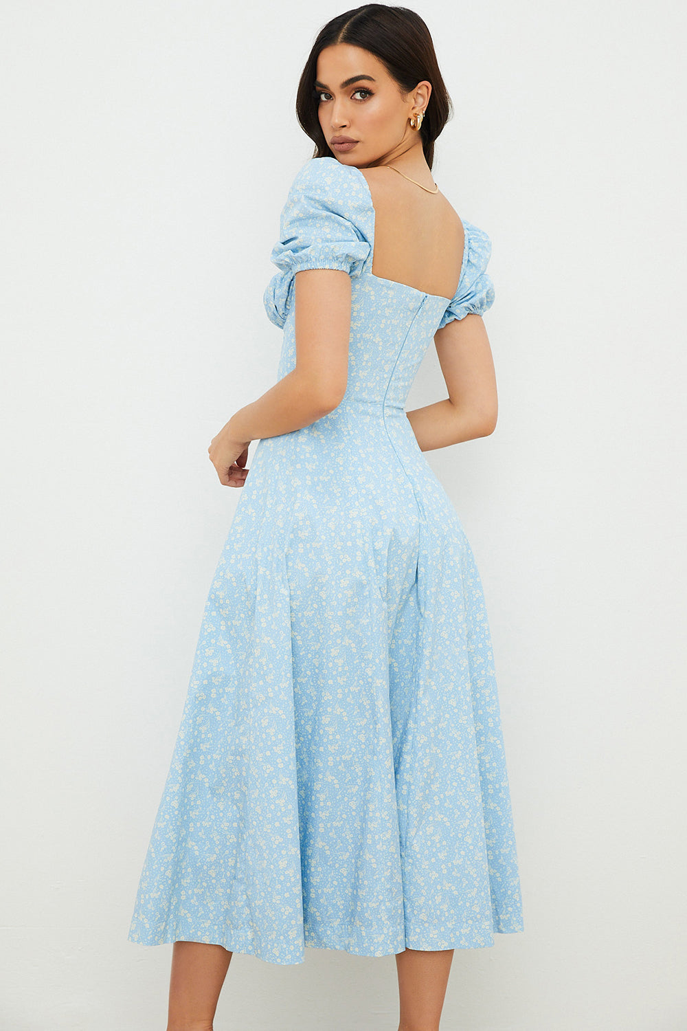 Midi sundress with floral puff sleeves