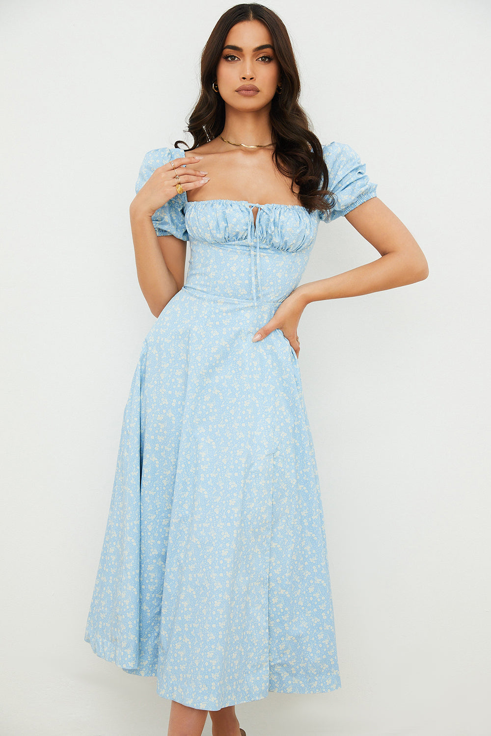 Midi sundress with floral puff sleeves