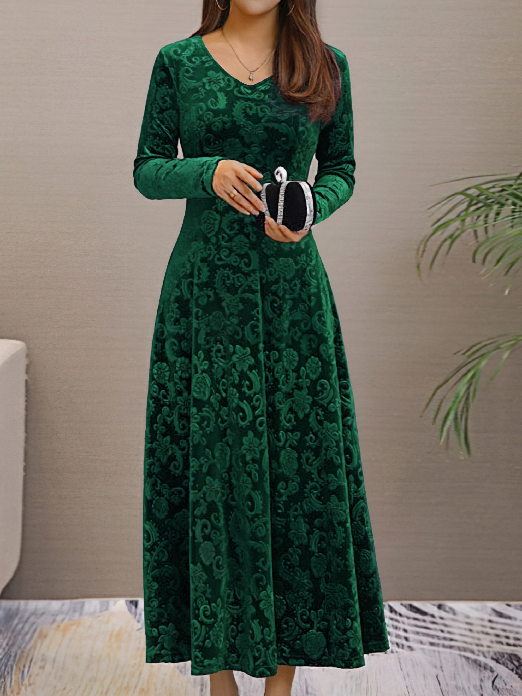 Flared dress with long sleeves