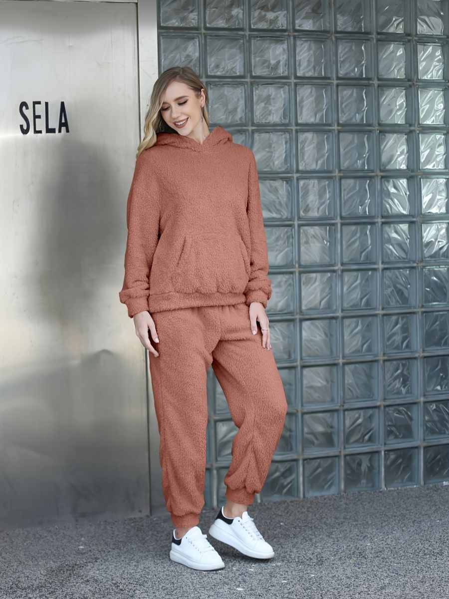 Teddy tops with hood and long, warm trousers