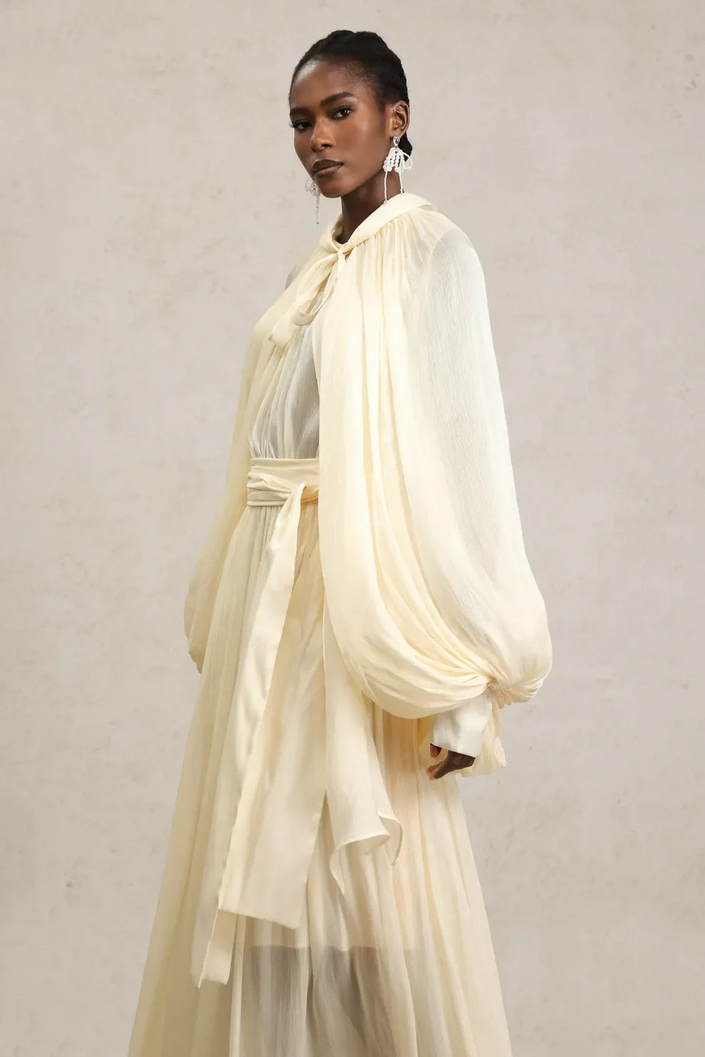 Long Sleeves Streamer Bowknot Beige Maxi Dress