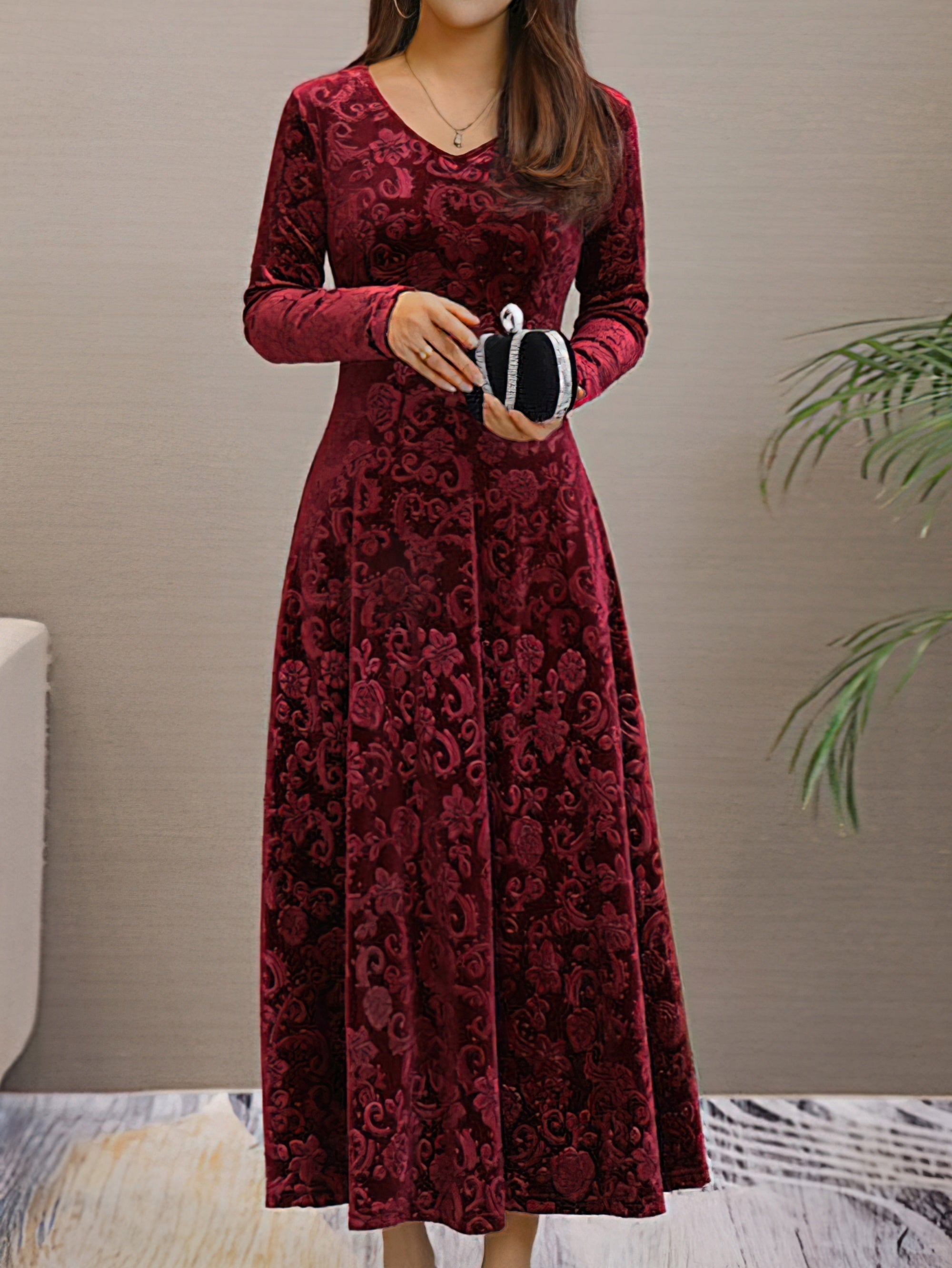 Flared dress with long sleeves