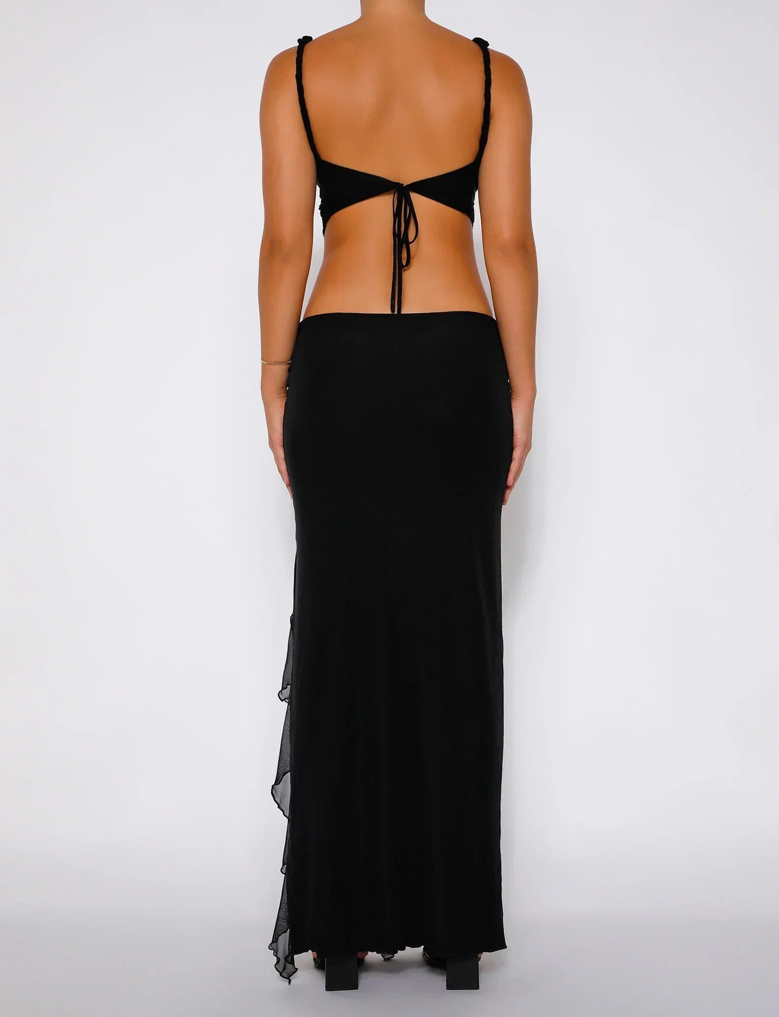 Casual black crop top with skirt