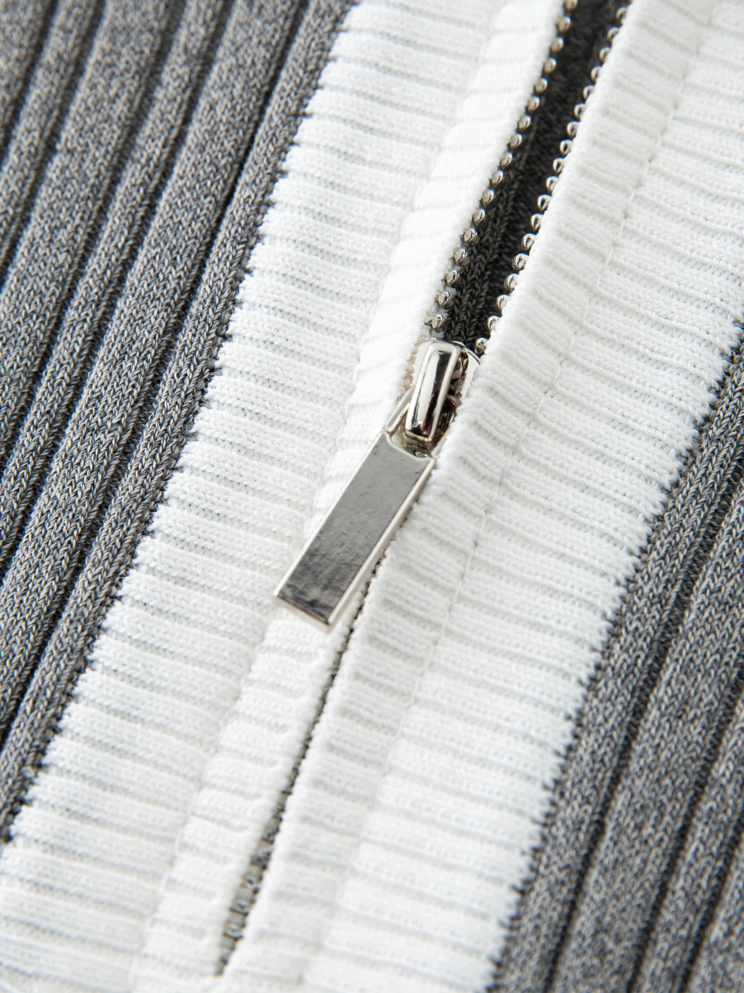 Short-sleeved Knitted Stripe T-shirt