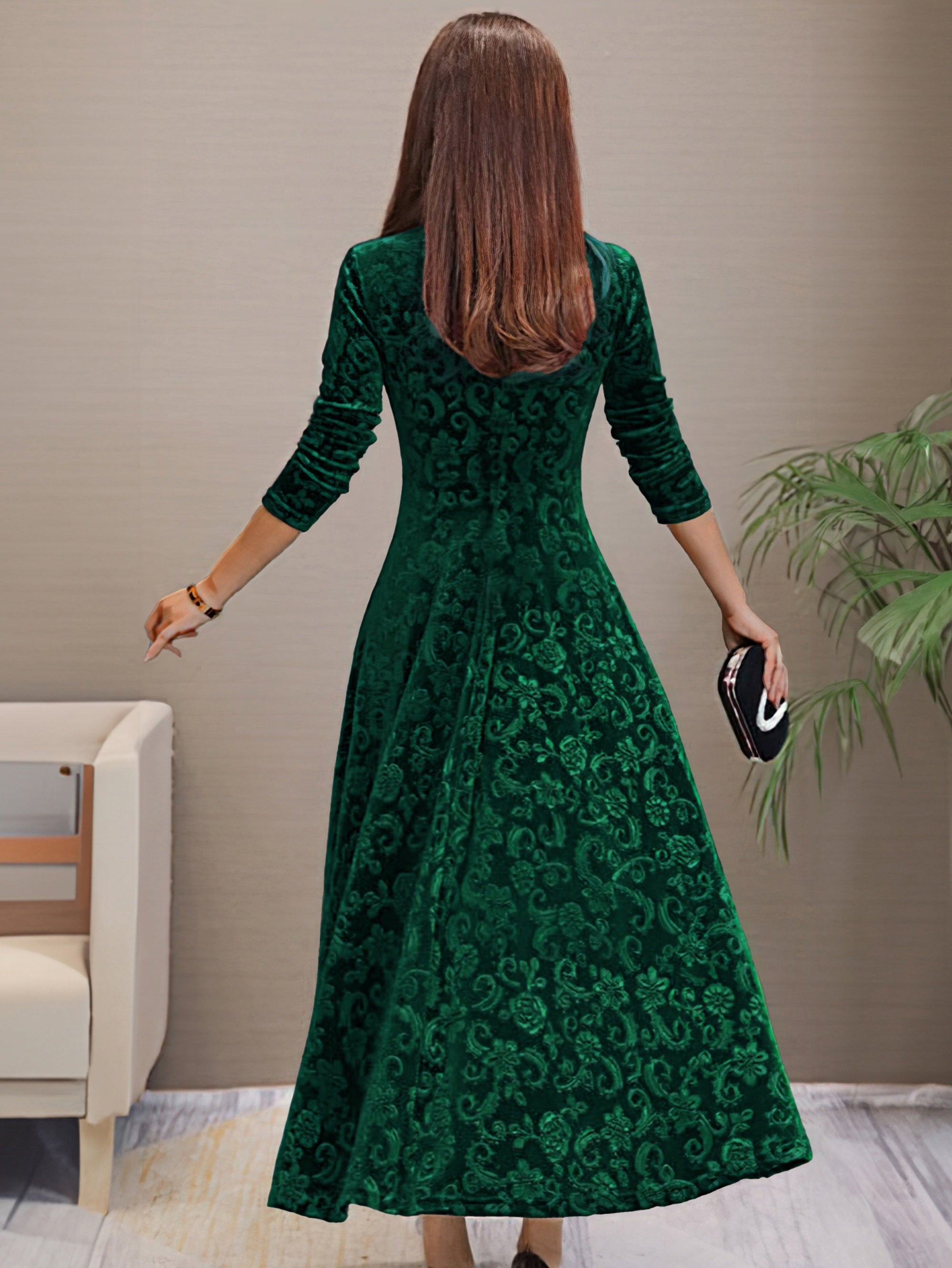 Flared dress with long sleeves