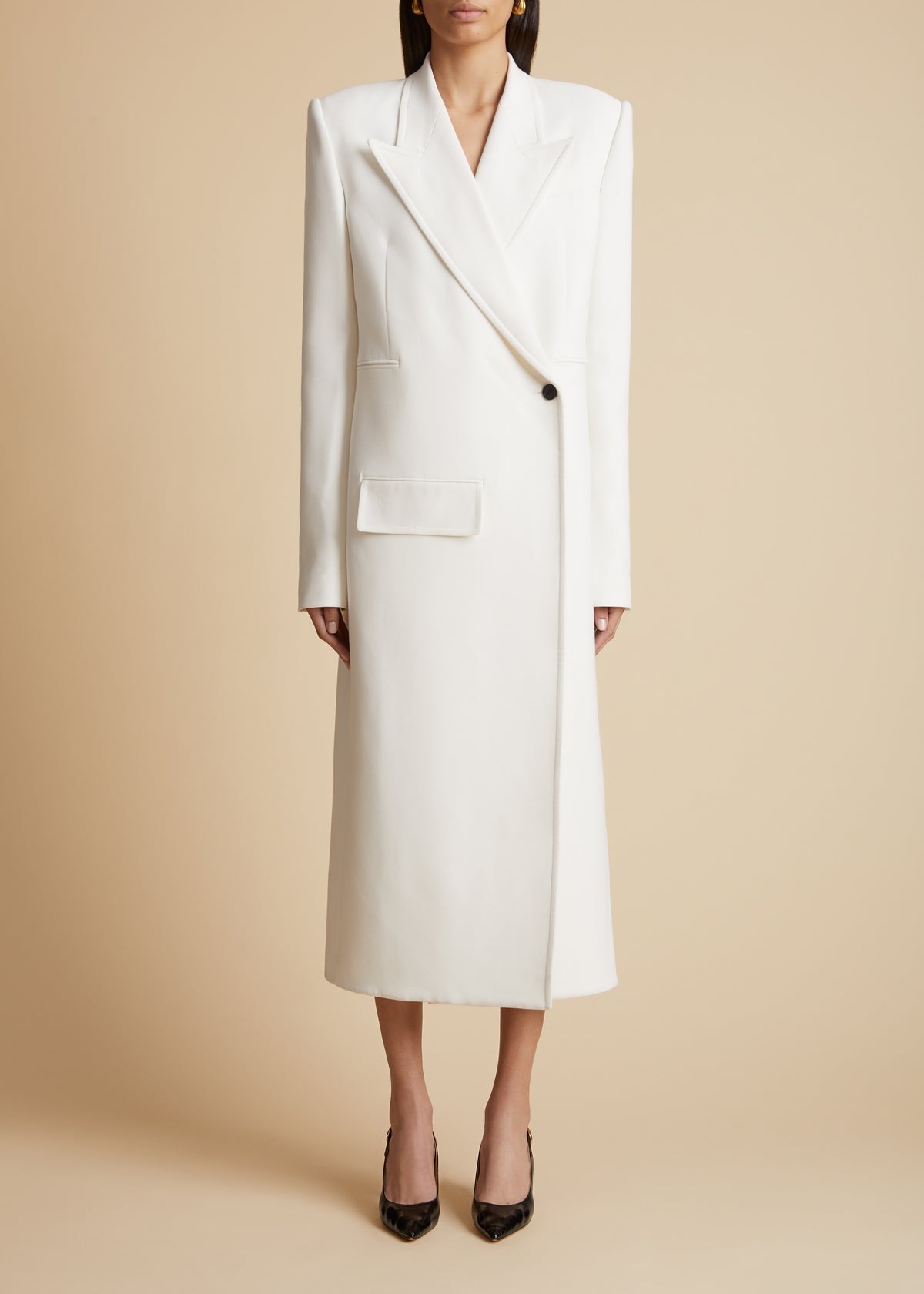 Oblique Cut White Coat