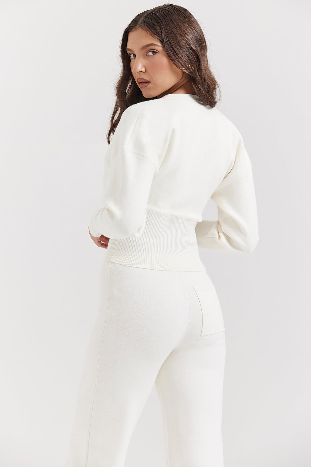 White knitted cardigan with pants